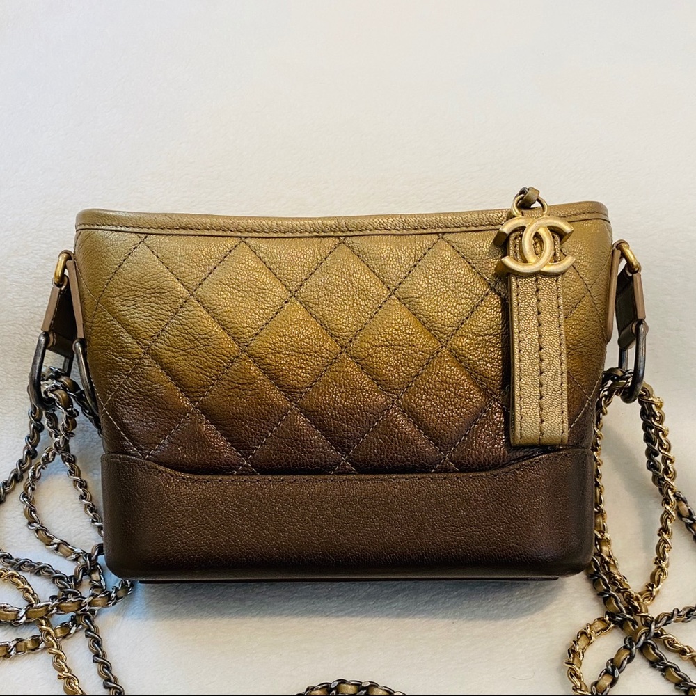💓Sold💓Chanel Small Gabrielle Gold Ombré - Picture 1 of 16